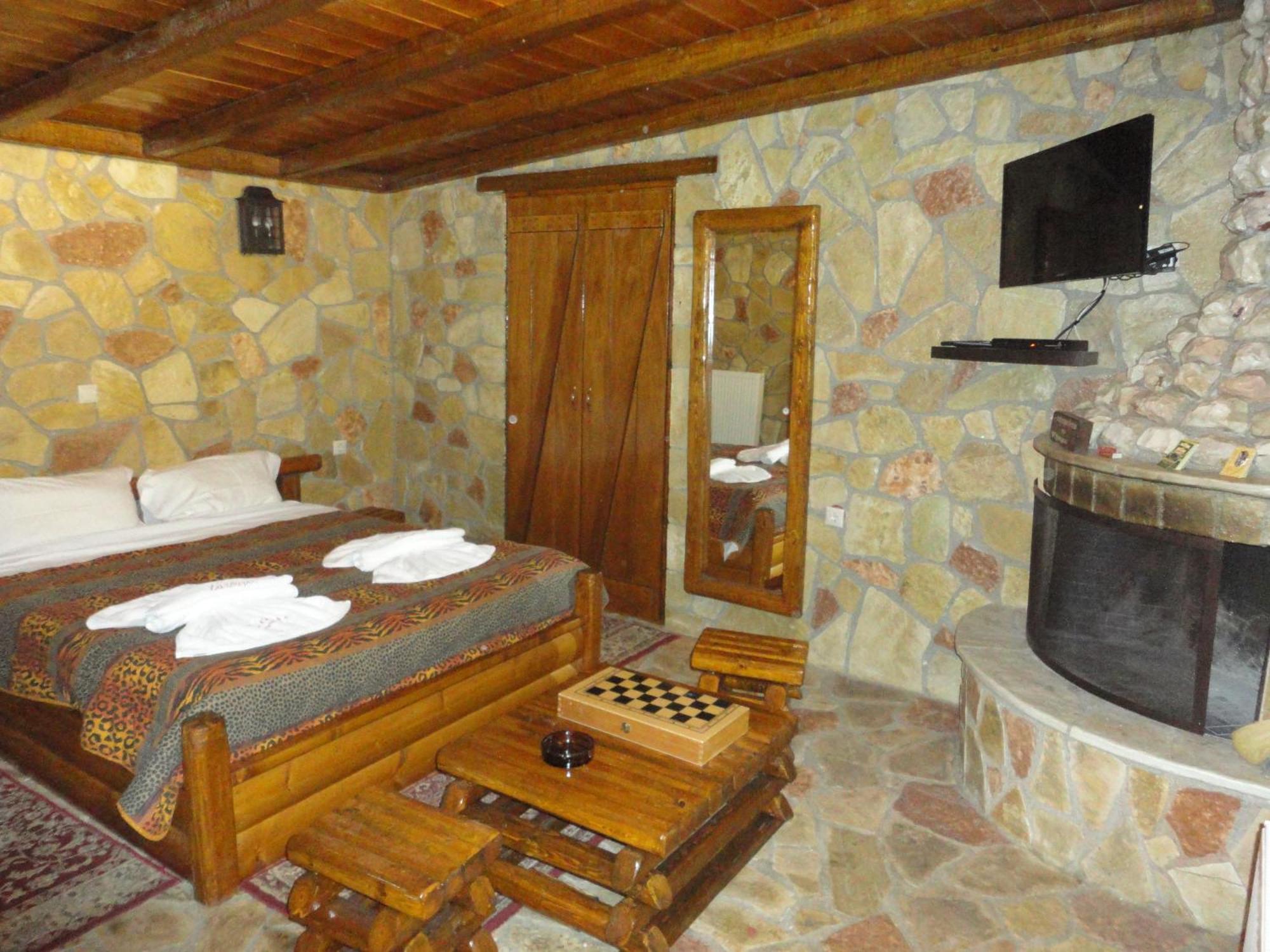 Faraggi Guesthouse Kalavryta Luaran gambar