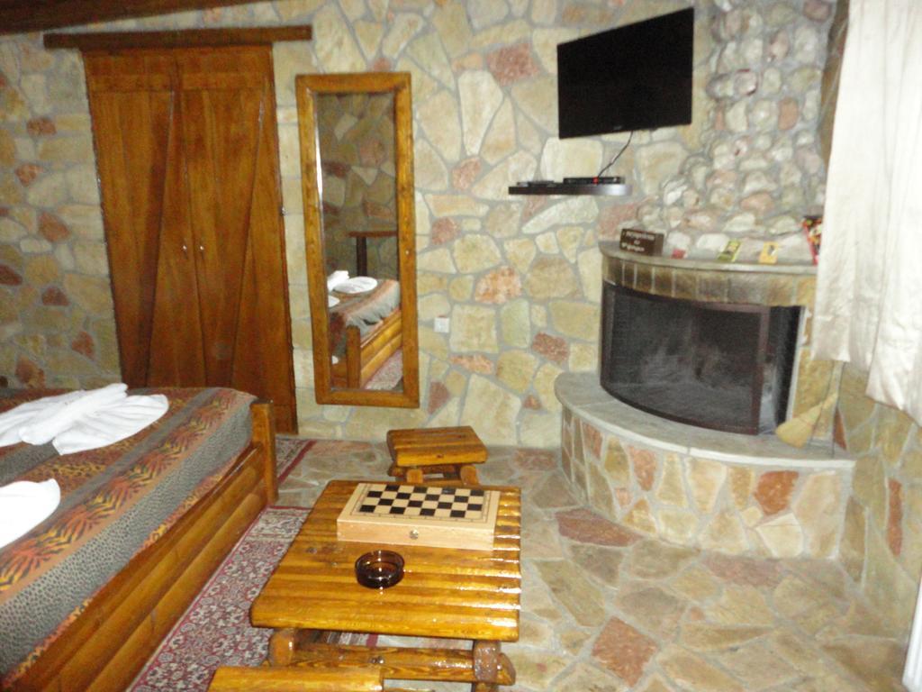 Faraggi Guesthouse Kalavryta Bilik gambar