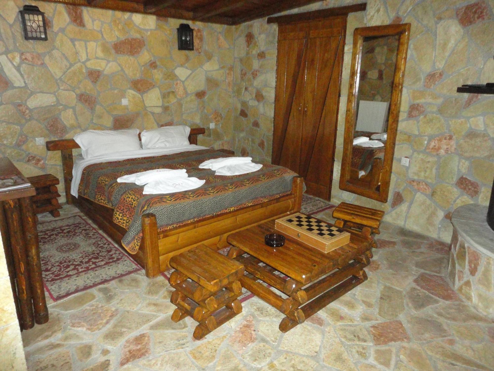 Faraggi Guesthouse Kalavryta Luaran gambar