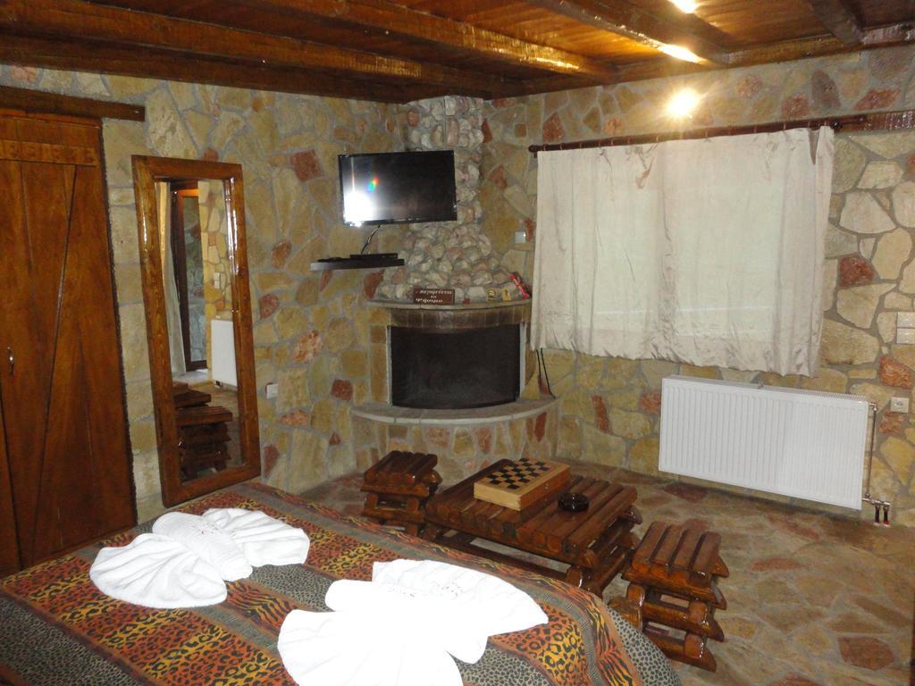 Faraggi Guesthouse Kalavryta Bilik gambar