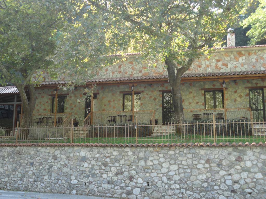 Faraggi Guesthouse Kalavryta Luaran gambar