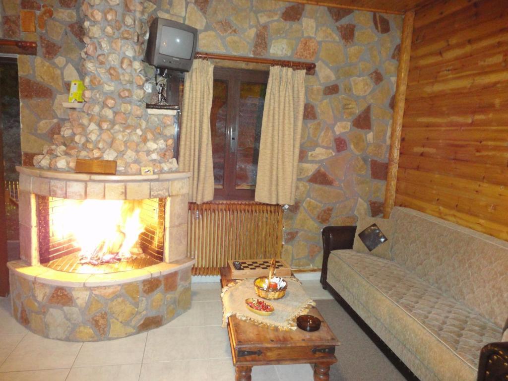 Faraggi Guesthouse Kalavryta Luaran gambar
