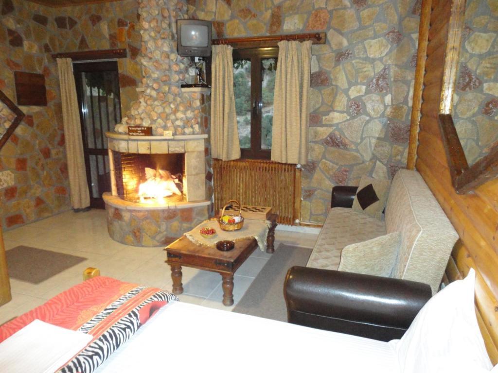 Faraggi Guesthouse Kalavryta Luaran gambar