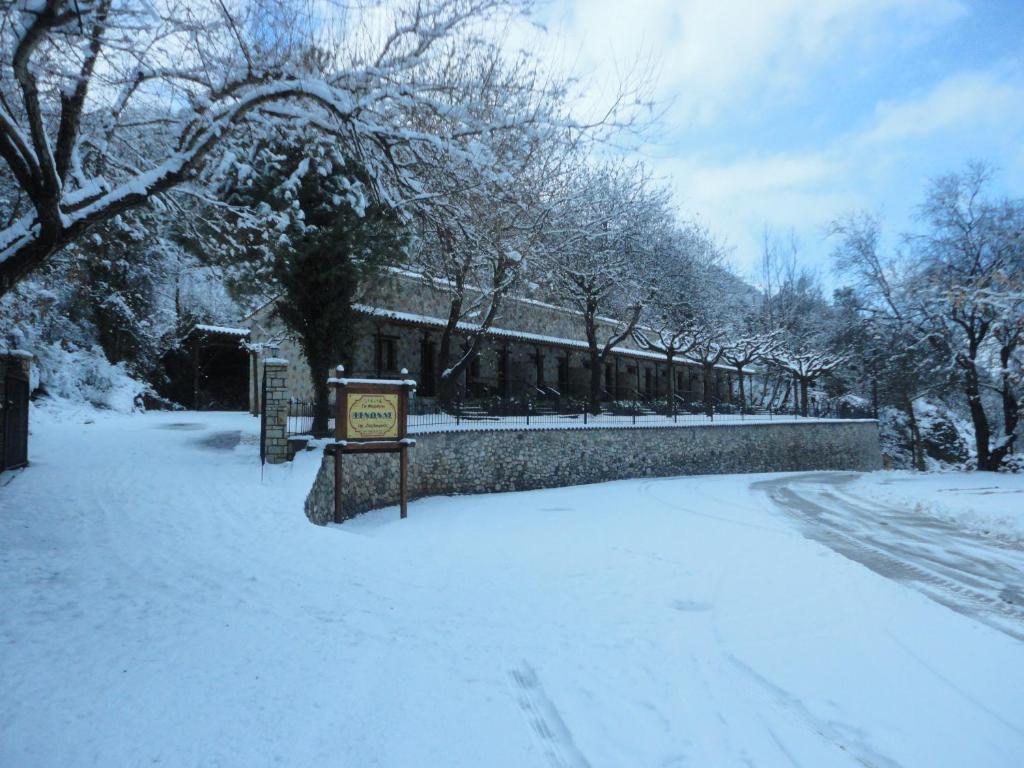 Faraggi Guesthouse Kalavryta Bilik gambar