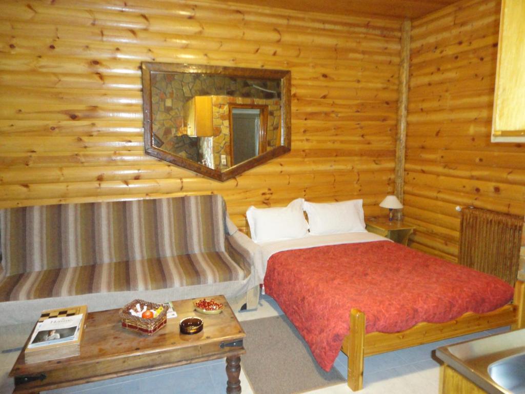 Faraggi Guesthouse Kalavryta Bilik gambar