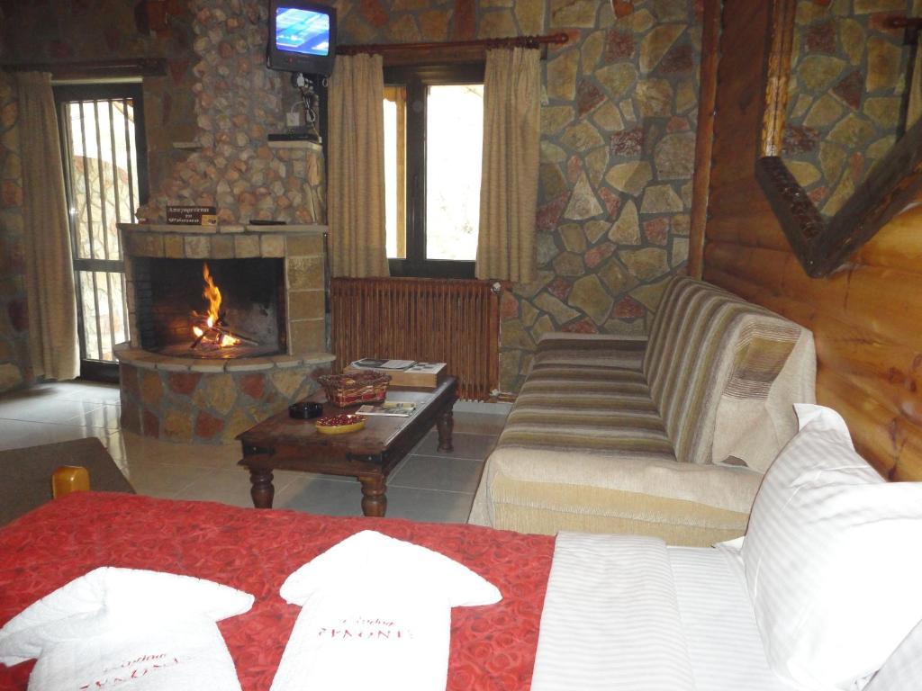 Faraggi Guesthouse Kalavryta Bilik gambar